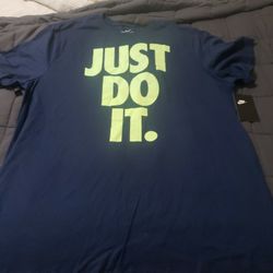 Nike Just Do It Size XL