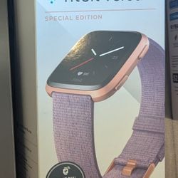 Fitbit Versa Special Edition With Google Pay NFC