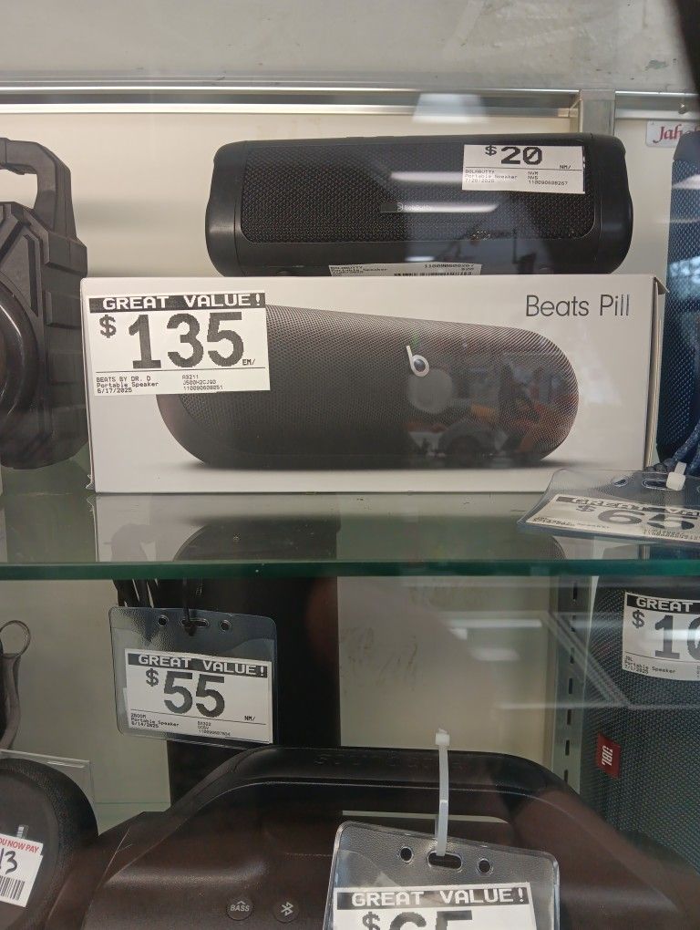 Beats Pill 135