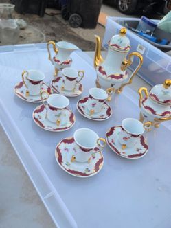 Tiger yedi inc. porcelain Tea set
