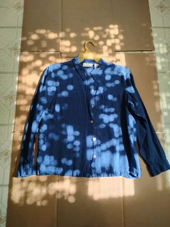 Women's Large Lemon Grass Button Up