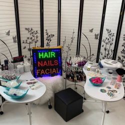 Full Nail Salon Set Up