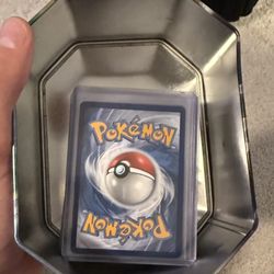 MYSTERY POKÉMON BOX 