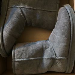 UGG CLASSIC SHORT GREY