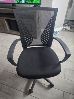 Arm desk chair