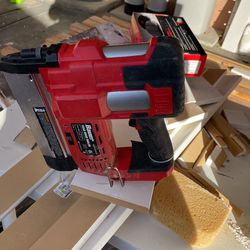 Bauer 20 Volt Brad Nailer