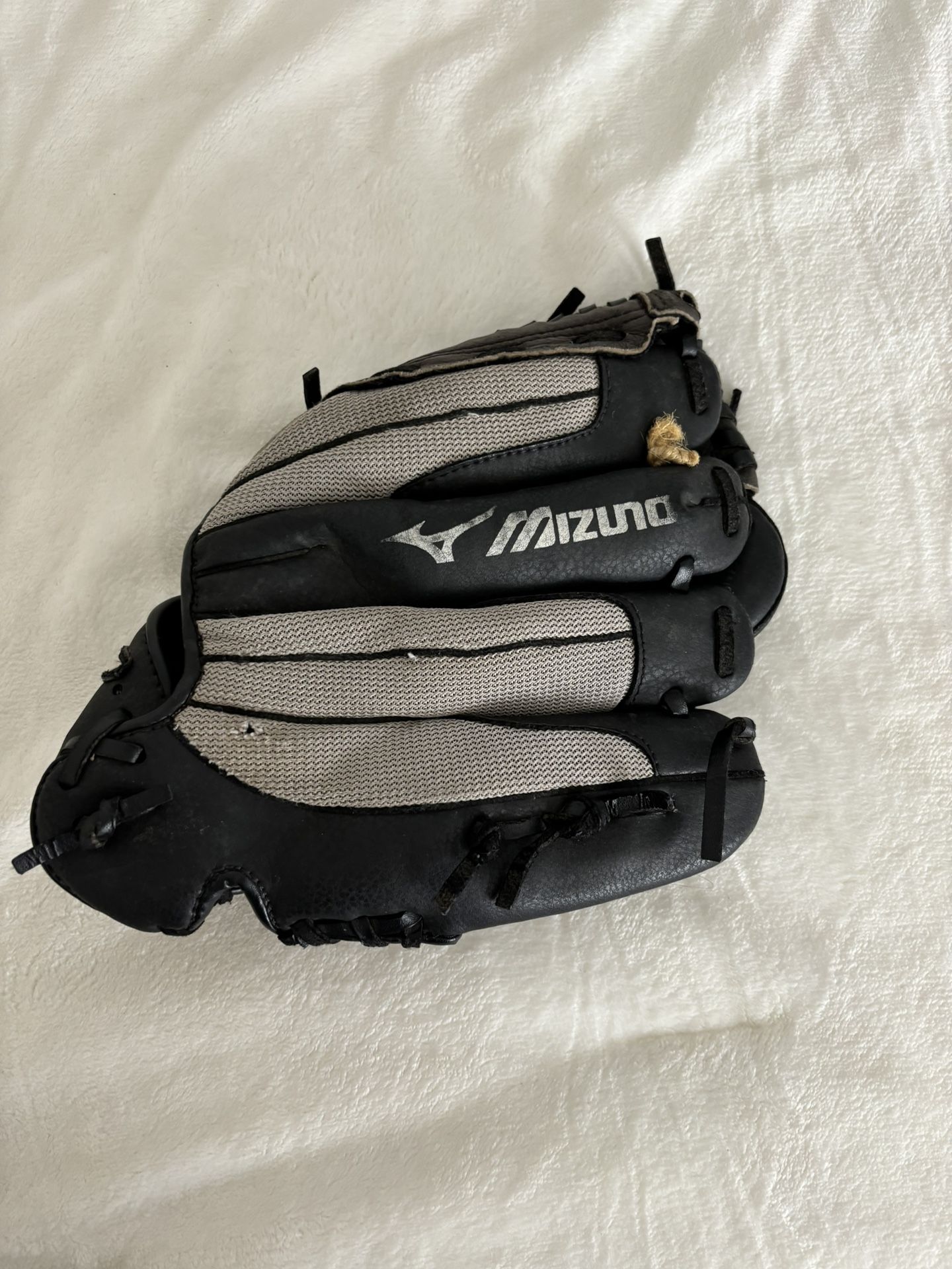 MIZUNO PROSPECT POWERCLOSE 11" YOUTH BASEBALL GLOVE