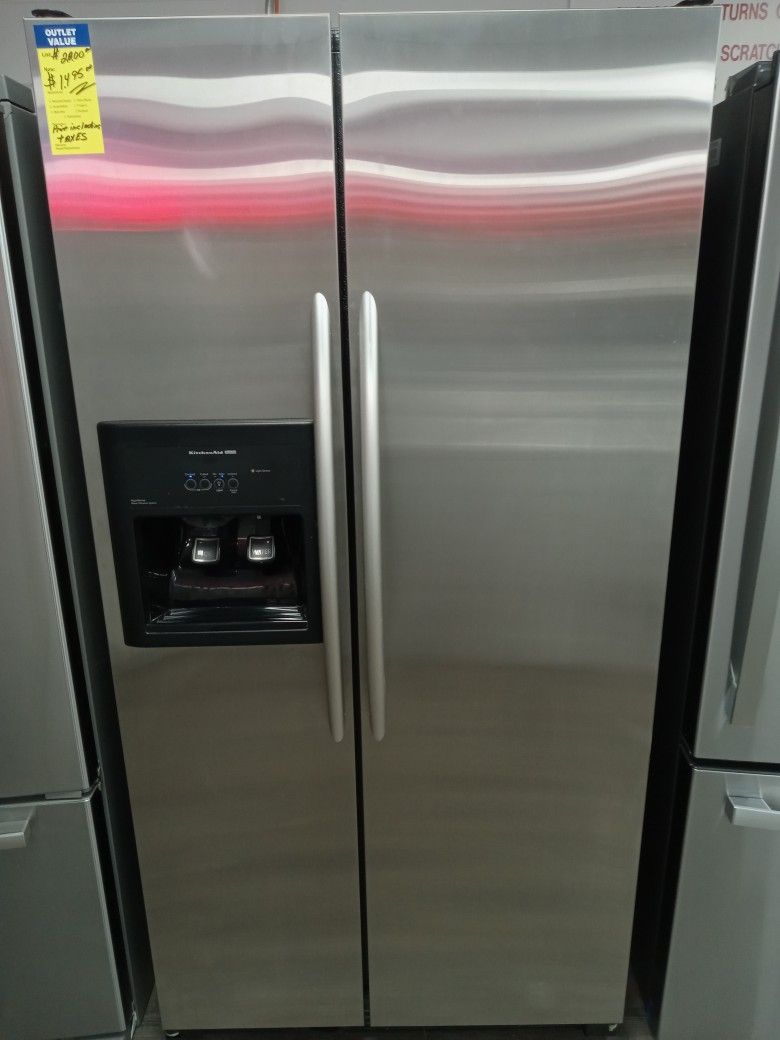 25 Cu. FT. COUNTER DEPTH SXS REFRIGERATOR 