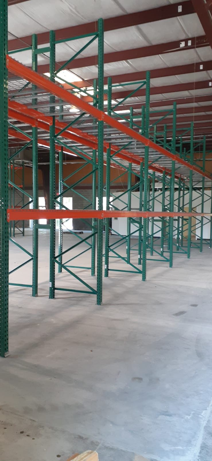 PALLET RACKS POSITION NEW AND USED CONDITION