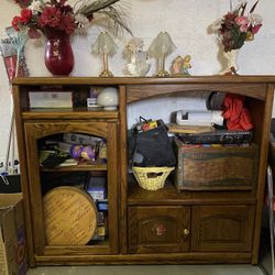 Entertainment center