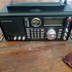 Grundig Satellit 750 Shortwave Radio With Side Band