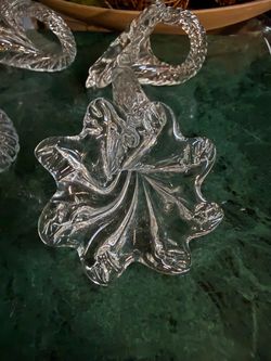 Vintage Clear Glass Flowers or Cornucopia Shaped Napkin Rings - Set of 4