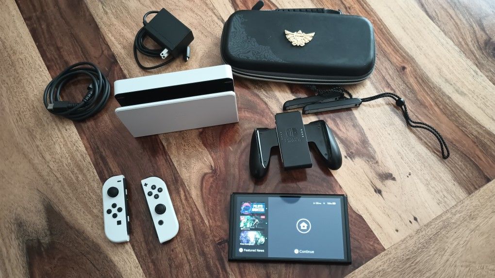 Nintendo Switch OLED White Version