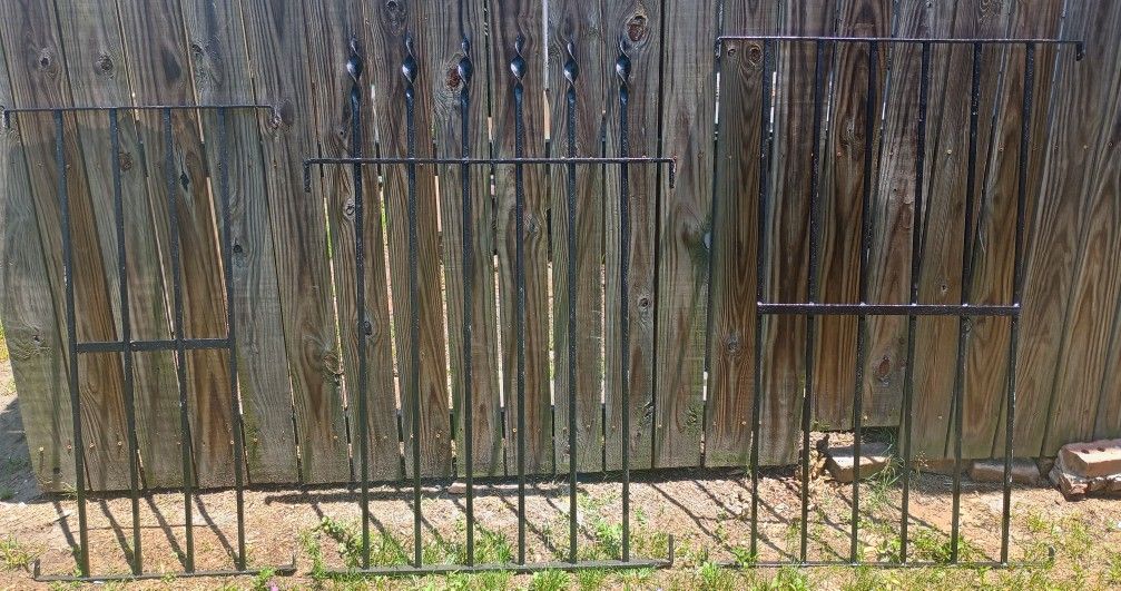 Antique Wrought Iron Fence Panels *100.00 Firm* Home and Garden Decor Home Security