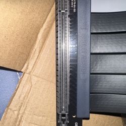 PCIe Gen 4.0 Riser Cable – 200mm – High-Speed GPU Extension – Unused