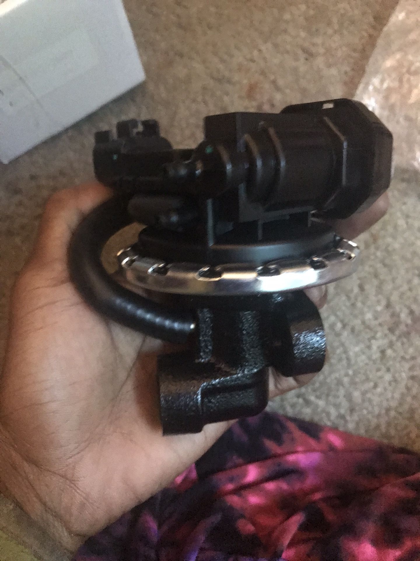 Egr Valve For A 2005-2007 Ford Freestyle And Some Other Vehicles