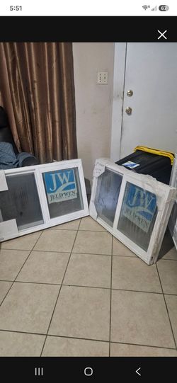 Windows 2 ventanas size 36x24  both $250