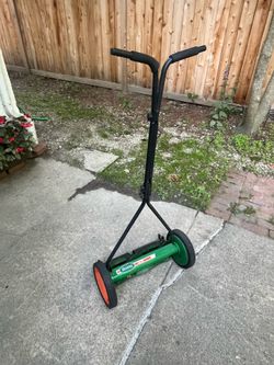 Scott’s 16” Push Lawnmower