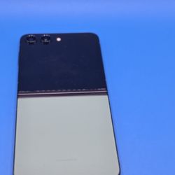 Samsung Galaxy Z Flip 5 512GB Unlocked Green