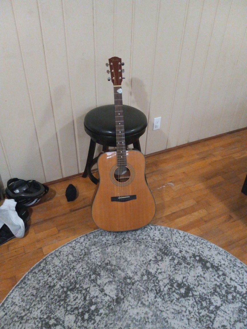 Fender DG-8 Acoustic Guitar