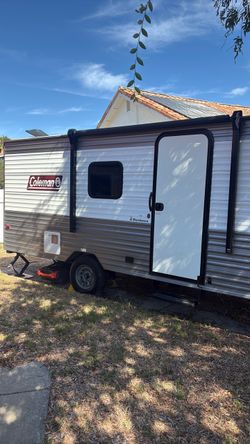 Coleman 17B White Trailer