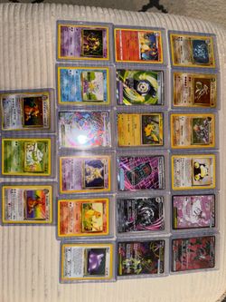 Pokemon/baseball/football cards