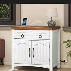 Farmhouse Nightstand/side Table 