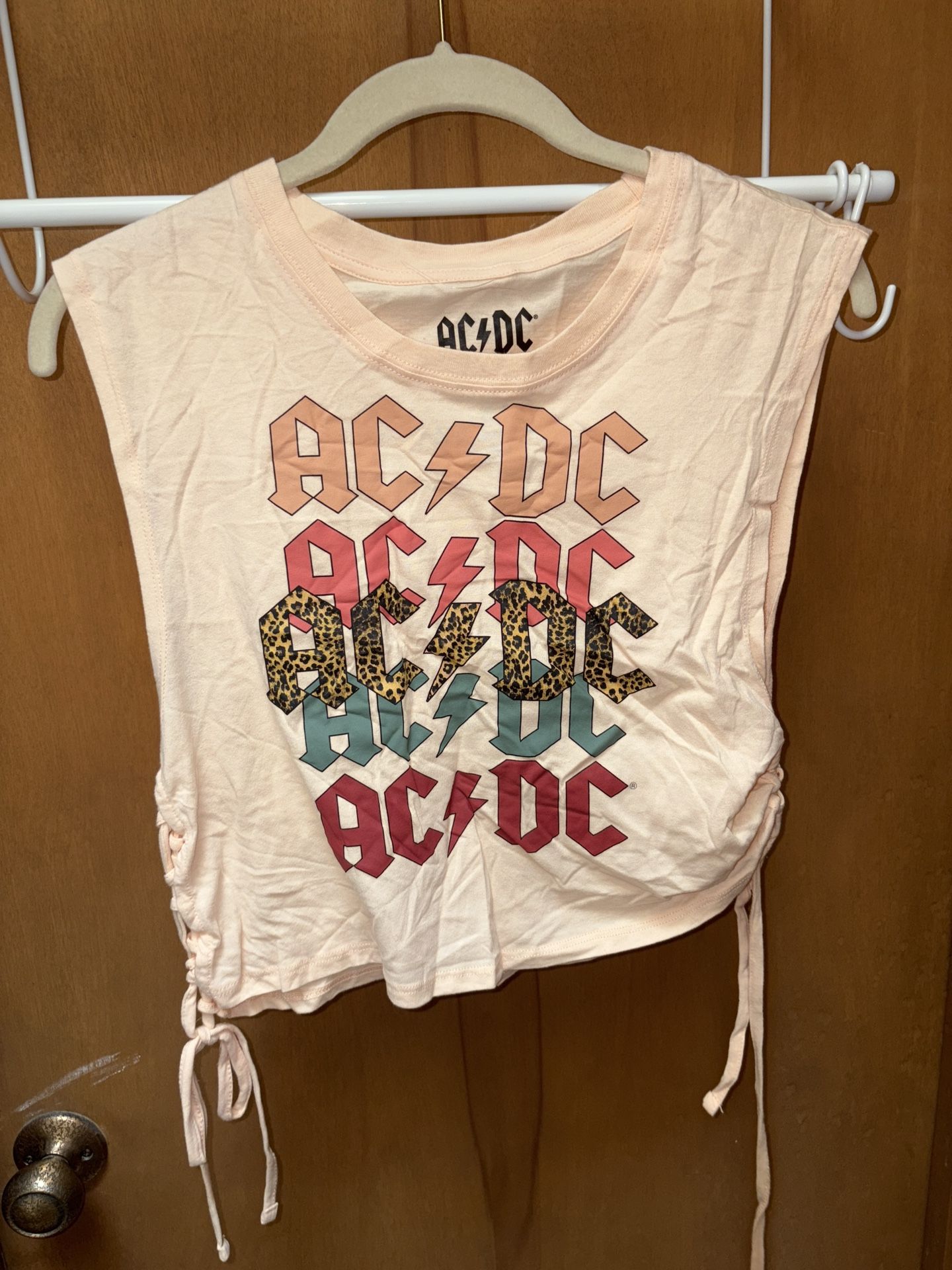 AC/DC T-Shirt Women’s Size Medium