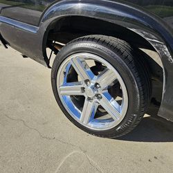 20' Chrome IROCS 5 rims and tires