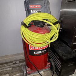 CRAFTSMAN 33-Gallon Portable Electric 165 PSI Vertical Air Compressor