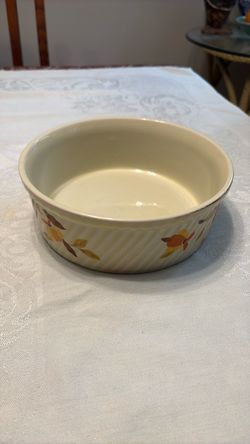 Hall Autumn Leaf Casserole Dish