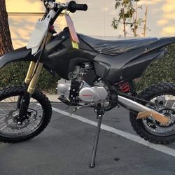 125cc Dirt Bike 