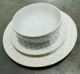 Forbenta Lena Dinnerware Set of 12 Pieces Plates Bowls NEW $60 Embossed Ceramic