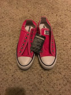 New Converse chucks women’s size 8