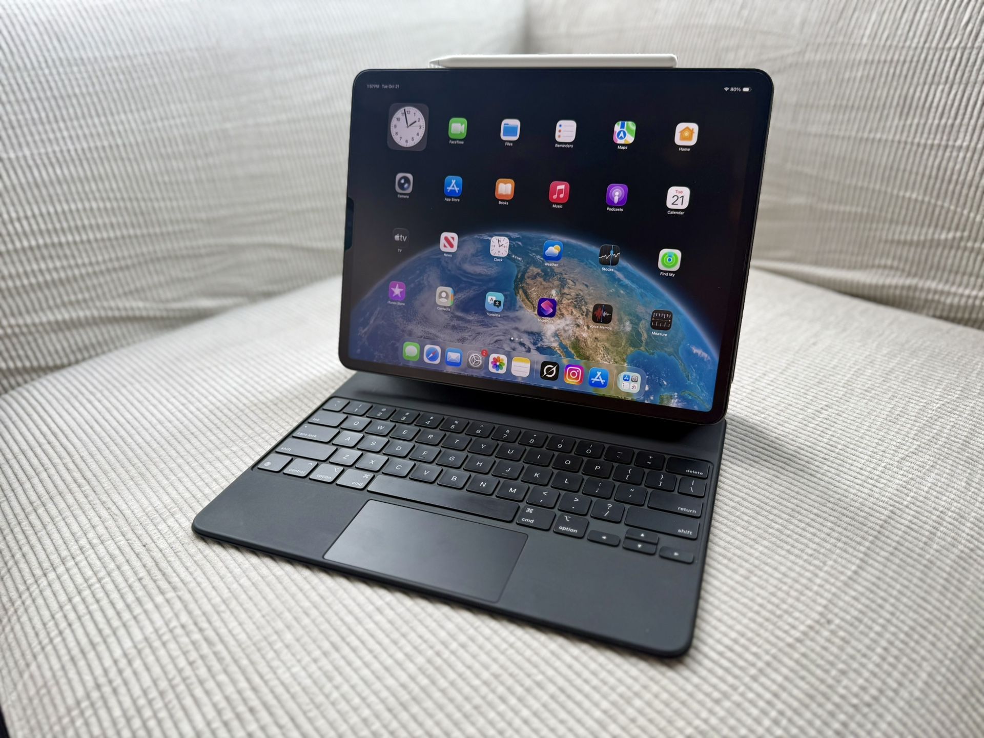 iPad Pro 12.9” M1 5th Gen 128GB + Magic Keyboard + Pencil 2nd Gen!