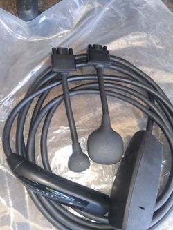Tesla mobile charger