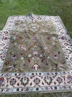 Area Rug Green and Ivory 8x10