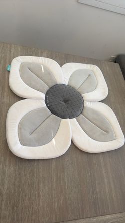 Blooming Baby Bath Seat