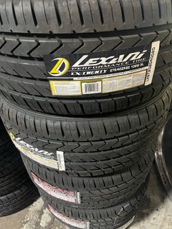 275/40r20 4 new Lexani tires