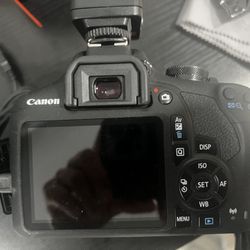 Canon  T7 Camera