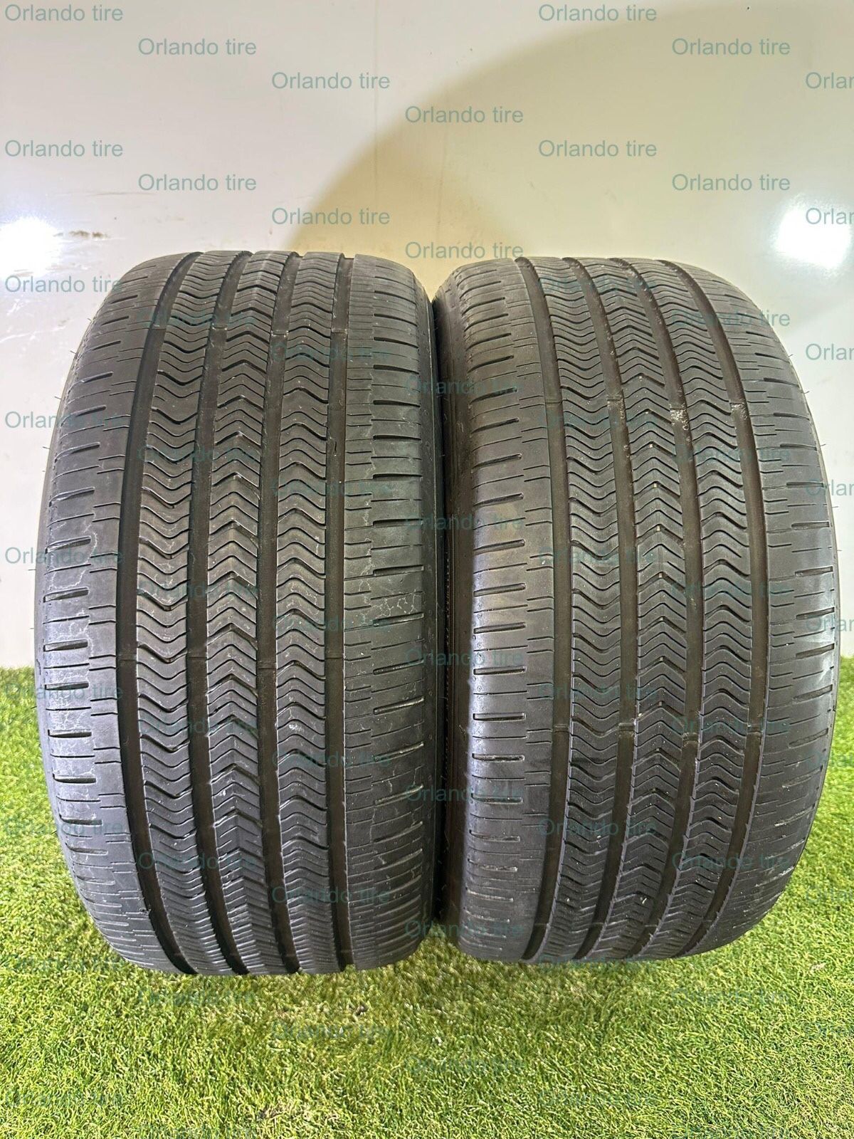 T522 255 40 19 100H Goodyear Eagle Sport 2 Used Tires 70% Life