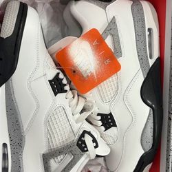 Jordan 4s