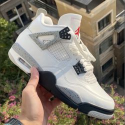Jordan 4s