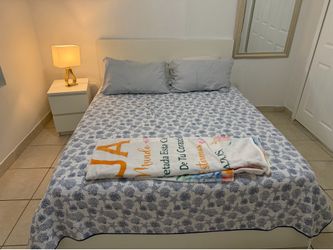 Queen bed