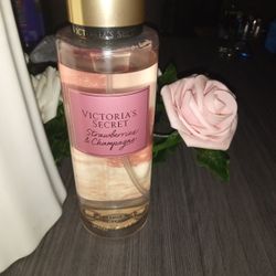 Victoria's Secret Strawberry Champagne 25 On Sale Ladies
