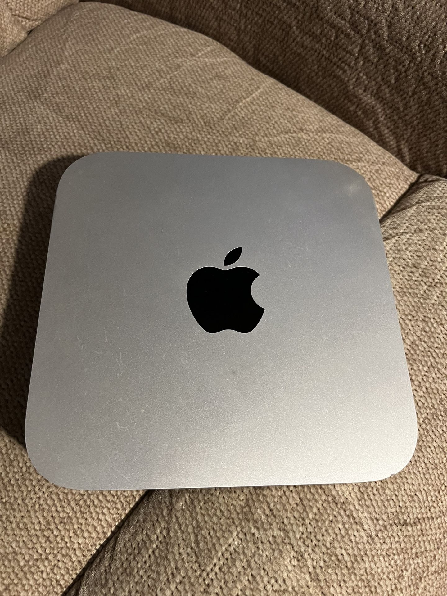 Mac Mini (2020 M1) E 