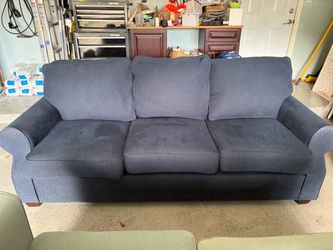 Pottery barn Buchanan 3 seater, navy