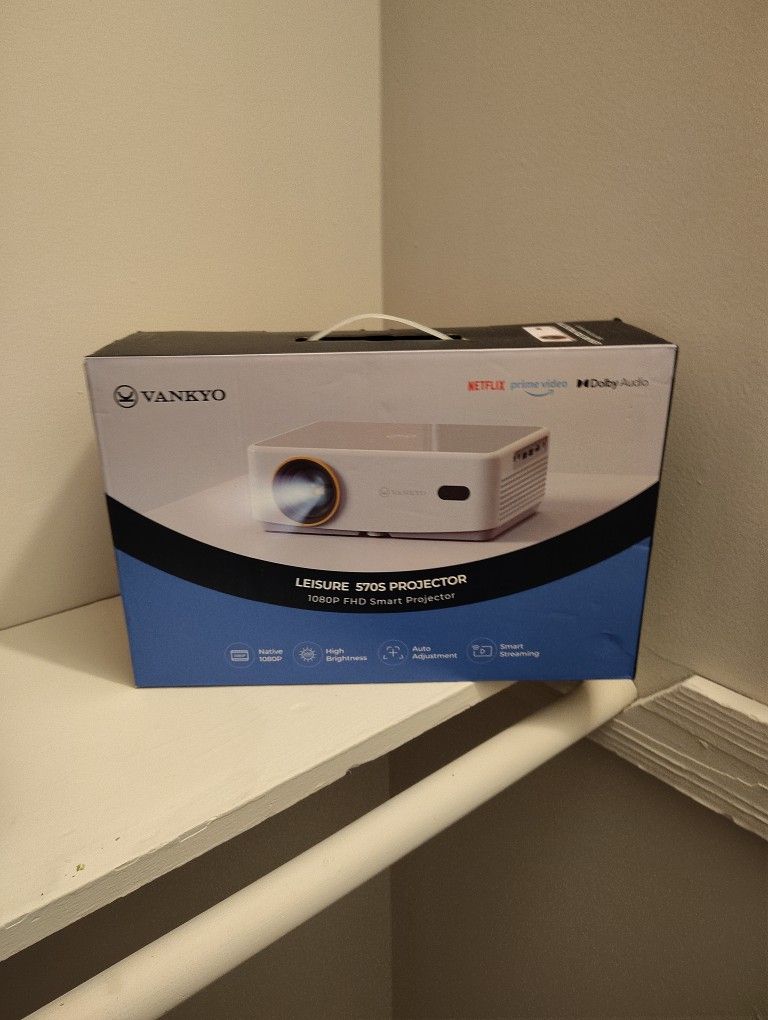Leisure 570S Projector