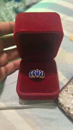 14 karat gold lapis lazuli ring