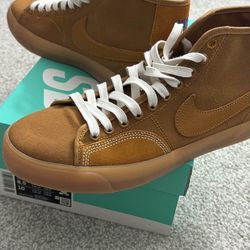 Nike SB Blazer Mid 